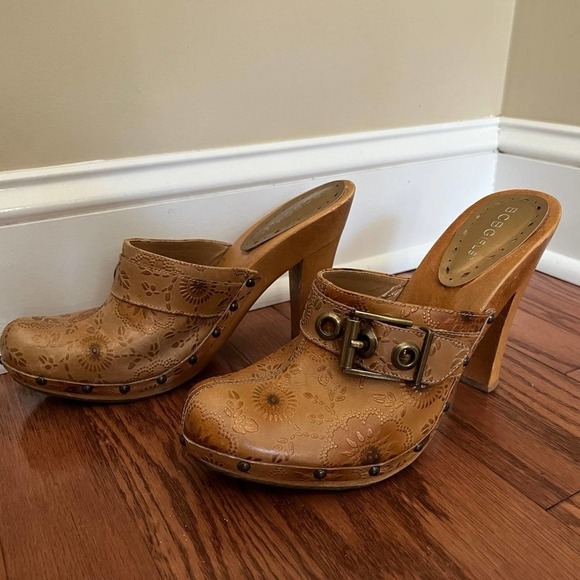 BCBG Leather Clog Heels - Picture 3 of 6
